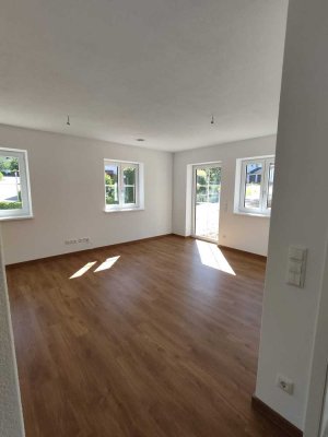 Moderne 2-Zimmer Wohnung mit Terrasse