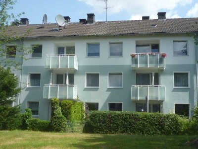 *** Wir modernisieren für Sie! Gut aufgeteilt mit großem Balkon! ***