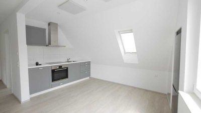 Helle, renovierte 2,5 Zimmer Whg