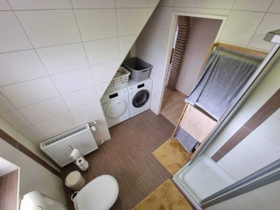 Helle 3,5-Zimmer Dachgeschosswohnung in Norden mit Balkon