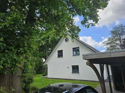 Moderne 4-Zimmer-DHH mit offenem Wohnbereich, EBK und Garten in Wentorf bei Hamburg
