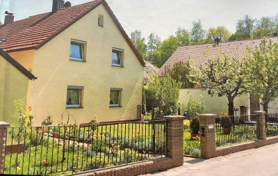 Preiswerte 3-Raum-Doppelhaushälfte in Straubing Frauenbrünnl