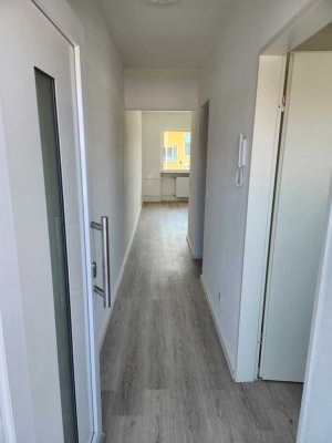 Stilvolle 2-Zimmer-Hochparterre-Wohnung mit mit Südbalkon in Dietzenbach