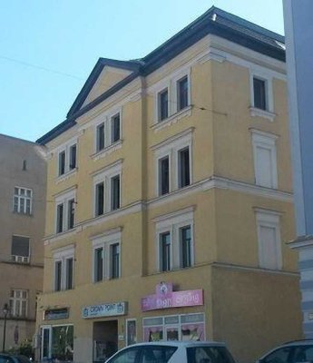 Helle, freundliche Dachgeschoß Wohnung 2 ZKB