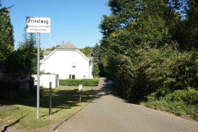 Düsseldorf-Oberrath: Ruhig gelegenes Einfamilienhausaus