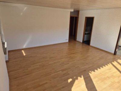 Stilvolle, gepflegte 2-Raum-Wohnung mit Einbauküche in Aalen