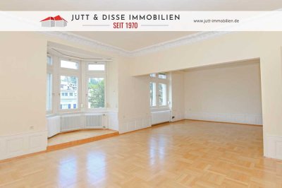 5-Zimmer-Jugendstil Wohnung in bester Stadtlage in Baden-Baden