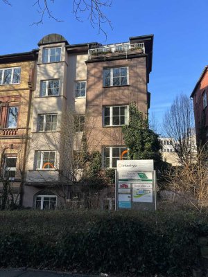 Freundliche Wohnung / Büro mit vier Zimmern zum Verkauf in Kassel
