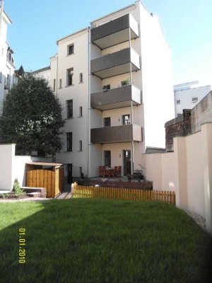 großzügige 4 Zi.-Wohnung mit Balkon sucht neuen Besitzer