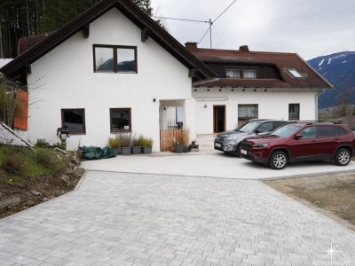 Ein Haus, viele Möglichkeiten – Großzügiges Mehrparteienhaus in idyllischer Lage in Pusarnitz.