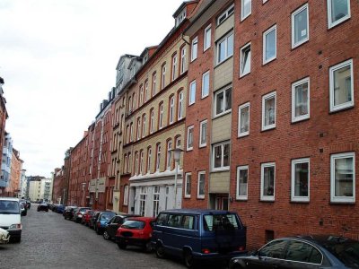 Gemütliche 2-Zimmer-Whg. in bevorzugter Lage: Holtenauer/Arkaden, Uninähe // Jungmannstraße, Kiel