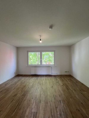 Außenstellplatz inklusive! Deine Sanierte Wohnung mit EBK für den Erstbezug bereit!