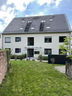 Exklusive 4-Zimmer-Dachgeschoss-Maisonette Wohnung mit Südbalkon