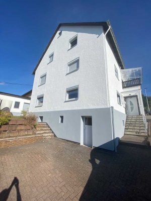 Hübsche Wohnung im Dachgeschoss zu vermieten