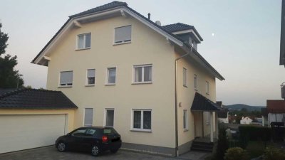 Ansprechende 4-Zimmer-Wohnung mit Balkon und EBK in Gründau-Lieblos