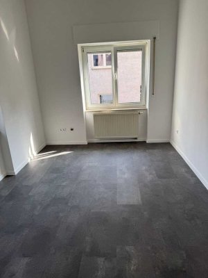 Renovierte 3 ZKB in der Altstadt - Bitte Anzeige ganz lesen!!!