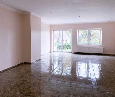 Ruhige Stadtnähe – Idyllische Einliegerwohnung mit Garten