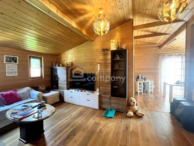 VIEL HOLZ, VIEL HERZ - Wärme, Natürlichkeit, Charakter und Potenzial im neuen Zuhause!