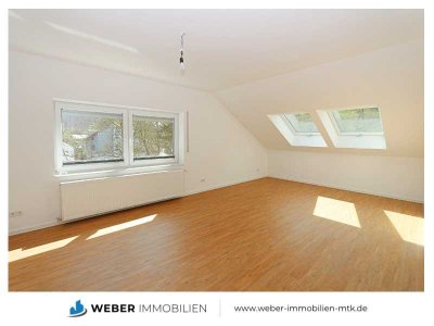 ERSTBEZUG kernsanierte DG-Wohnung mit WOHN-Diele und TRAUM-Bad