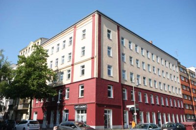 4 Zimmer, Küche, Wannen-/Duschbad, 2. WC, verkehrsgünstig und ruhig gelegen