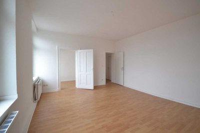 Geräumige Altbauwohnung im Zentrum von Jüchen