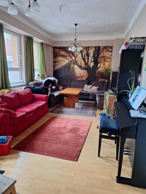 Gut geschnittene 5-Zimmer Wohnung im EG und 1. ET mit Terrasse und kleinem Garten in DU-Neudorf