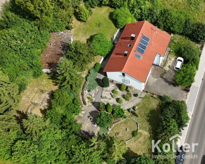 Gepflegtes Einfamilienhaus mit ELW mit tollem Grundstück in Zöschingen