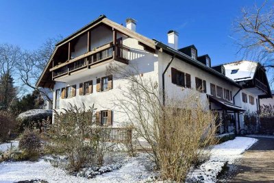 Gemütliche Dachgeschosswohnung mit Balkon und Schwedenofen in Tutzing