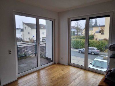 Wunderschön + lichtdurchflutet mit Luxus-EBK, Balkon & TG im Zentrum von Idstein