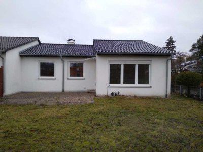 Reiheneckhaus mit Garten in Erlangen Tennenlohe