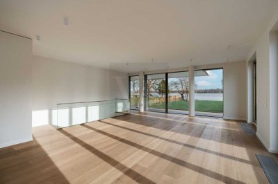 Designer Wohnung in erster Wasserlinie Am Großen Wannsee auf privatem Parkgrundstück