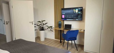 Stilvolle, neuwertige 1,5-Raum-Wohnung mit geh. Innenausstattung mit Balkon und EBK
