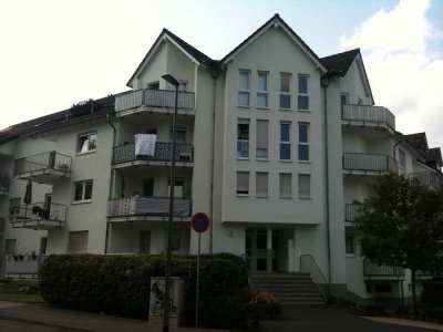 Schöne helle 2-Zimmer-Wohnung mit Südbalkon in ruhiger Lage  ( Rheingauviertel / Hollerborn )