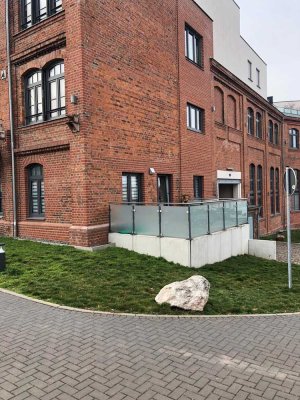 Einzigartige und neuwertige Denkmal-Loft 3-Zimmer-Wohnung mit zwei Terrassen in Magdeburg Buckau