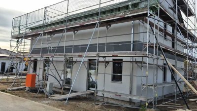 Neubau Zweifamilienhaus in QNG Premium mit PV-Anlage & Wärmepumpe