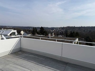 PROVISIONSFREI: Exklusive 3,5 Zi Terrassenwhg. - Unverbaubare Aussichtslage- EBK- 2 Parkplätze