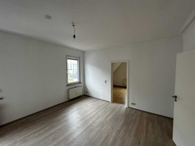 Stilvolle, vollständig renovierte 4-Zimmer-Wohnung in Stuttgart