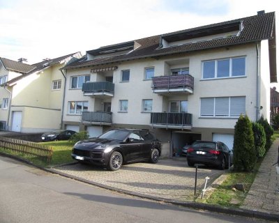 6 Familienhaus in Lohmar in zentrale Lage Wfl. ca.500 m² 4 Garagen Grundstück 1.012 m²