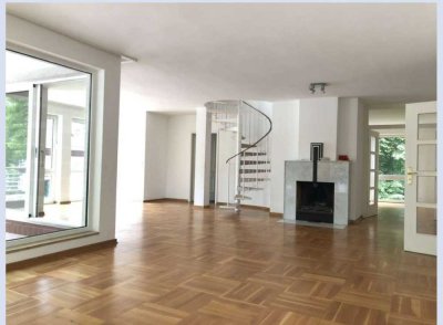 Helle Maisonette-Wohnung in Berlin-Dahlem