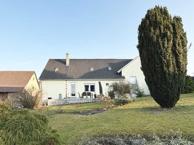 Charmante  Doppelhaushälfte mit schönem Ausblick in Ottmarsheim – frei nach Vereinbarung