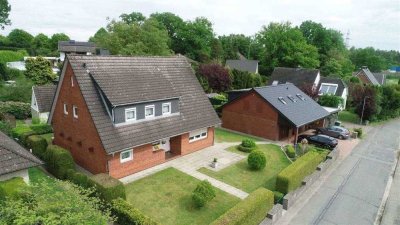 ***ROSENGARTEN-NENNDORF***EINFAMILIENHAUS MIT DOPPELGARAGE UND SEPARATER WOHNUNG ZU VERKAUFEN***