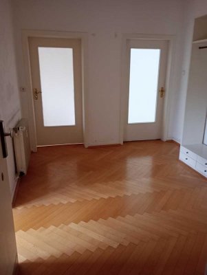 großzügige 4-Zimmer-Wohnung in Deutz