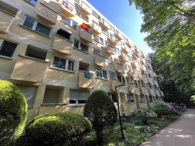 möbliert und sofort verfügbare 1 Zimmer Wohnung mit separater Küche