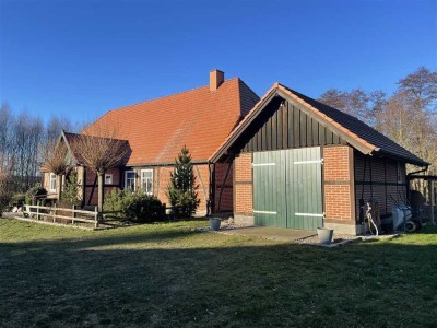 Traumhaftes Anwesen mit zahlreichen Nebengebäuden - Fast in Alleinlage