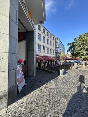 Zeit für etwas Neues: Großzügige 4-Zimmer Wohnung im Herzen von Bonn zu vermieten