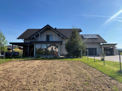 Wohnhaus Nähe Andorf mit großem Garten