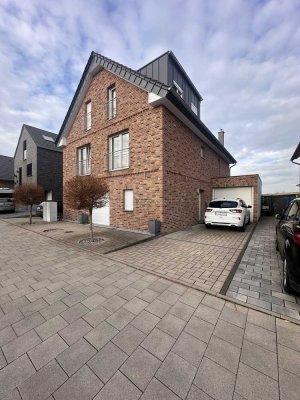 4 Zimmer | ca. 113 m² | Balkon mit Weitblick | ca. 10 Jahre jung