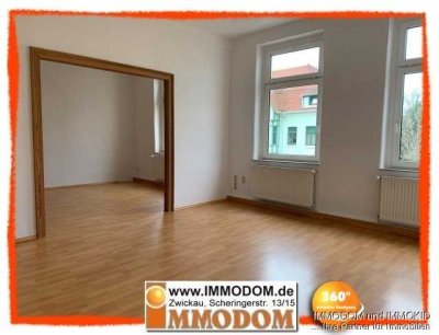 4-Zimmer-Wohnung in Zwickau, großzügige Familienwohnung im 2. Obergeschoss mit BALKON zu vermieten!