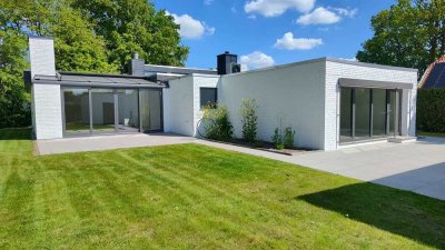 Erstbezug nach aufwendiger Kernsanierung! Exklusiver Bungalow mit PV-Anlage und Wärmepumpe in Ofen