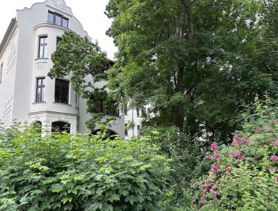 Spitzenlage! Großzügige 5,5-Zimmer-Wohnung am Klosterbergegarten, mit Stellplatz